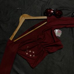 RED OFF SHOULDER CROP TOP