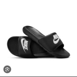 NIKE SLIDES