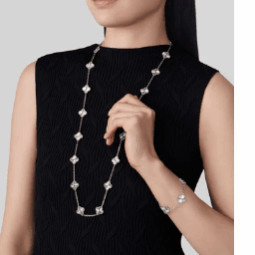 VAN CLEEF LONG NECKLACE